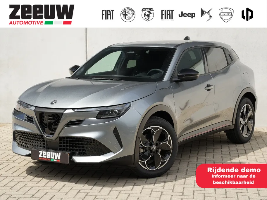 Alfa Romeo Junior Elettrica Speciale 54 kWh | Techno Pack | Navi | Camera | 18'