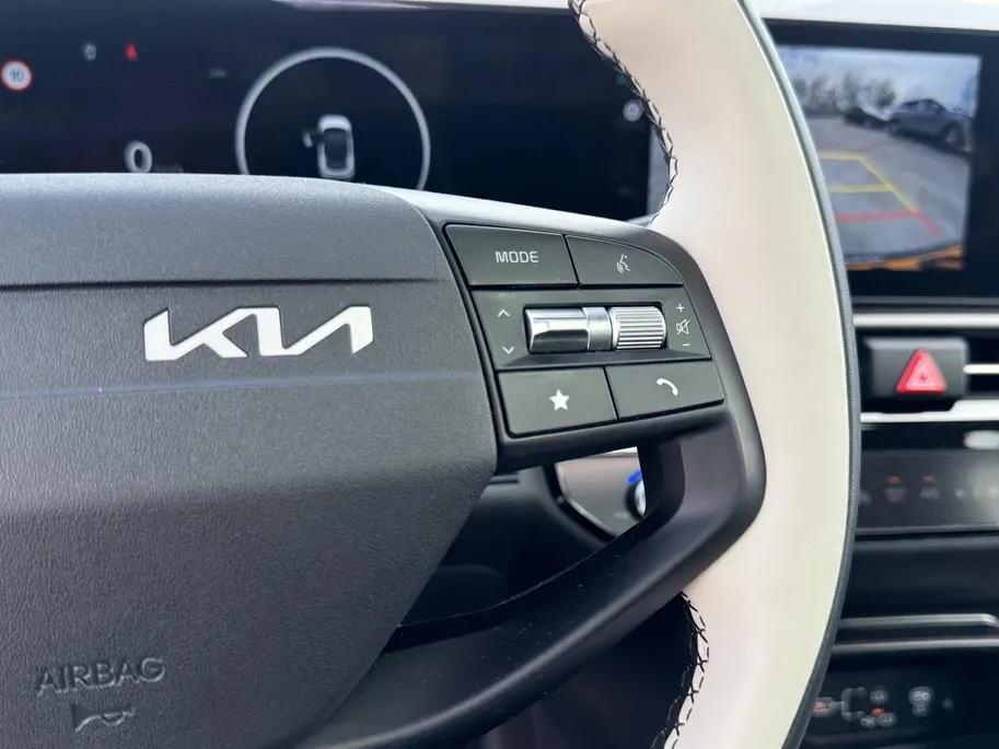 Kia Sportage 1.6 T-GDi Plug-in Hybrid GT-Line | *DEMO Direct beschikbaar* | Navi | Clima | Camera | Cruise Control | Stoel-/Stuurverwarming | Apple Carplay & Android Auto