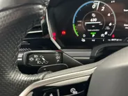 Volkswagen Touareg R 3.0 TSi eHybrid 4M 462 PK | Panoramadak | Luchtvering | Trekhaak