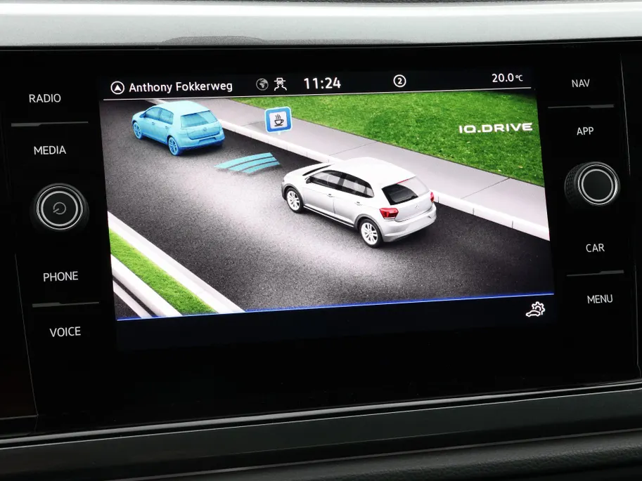 Volkswagen Polo 1.0 TSI 95pk Highline · Apple/Android Car Play · Navigatie · Clima · 16'Velgen · Sportstoelen · Draadloze Telefoonlader ·