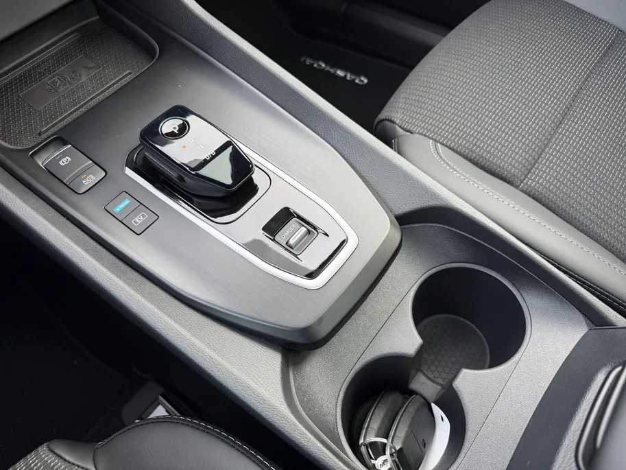 Nissan QASHQAI 1.5 e-Power N-Connecta | NIEUW MODELJAAR | MEERDERE KLEUREN BESCHIKBAAR | 6000 EURO KORTING | DIRECT RIJDEN | PANO DAK | COLD PACK |
