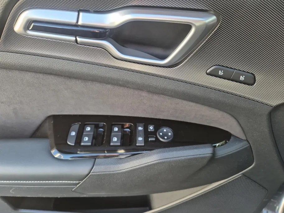 Kia Sportage 1.6 T-GDi Hybrid GT-PlusLine | Cruise Control | Climate Control | Navigatie | Camera | Stoelverwarming | Stuurverwarming | Memory | Panoramadak |