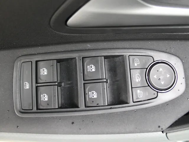 Dacia Duster 1.2 mild hybrid 140 extreme | Trekhaak | Navigatie | Apple CarPlay & Android Auto | DEMONSTRATIE AUTO, VRAAG NAAR BESCHIKBAARHEID