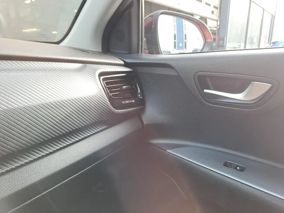 Kia Stonic 1.0 T-GDi MHEV GT-PlusLine | PRIVATE LEASE VANAF 373,- |1e Eigenaar | Meest luxe uitvoering | Schuif-/kanteldak | Metallic lak | Cruise Control | camera | Carplay | Fabrieksgarantie | NAP