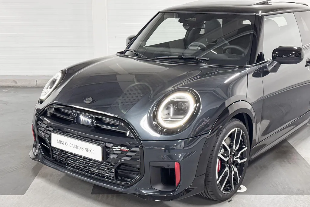 MINI Cooper 3-deurs JCW John Cooper Works