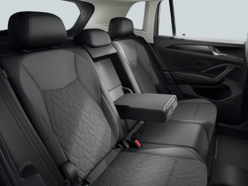 Volkswagen Tiguan Limited Edition 1.5 eHybrid 204 PK 6 versn. DSG · Design Pakket Dark · Trekhaak inklapbaar, met elektrische ontgrendeling, incl. aanhangermanoeuvreerhulp Trailer Assist · Prijs is inclusief inruilpremie ·
