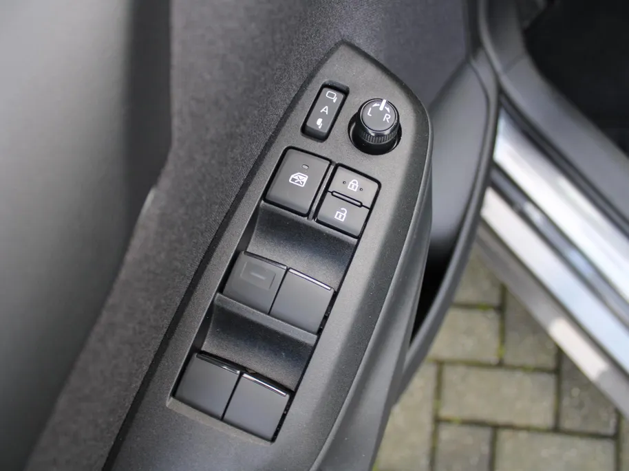 Mazda 2 Hybrid 1.5 Agile | Comfort pakket | 15" LM | Stoelverwarming | Apple Carplay / Android Auto |