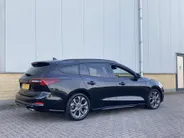 Ford Focus 1.0 EcoBoost Hybrid ST Line 125 pk Wagon GROOT NAVIGATIE-WINTERPAKKET-PRIVACY GLASS