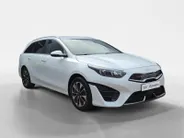 Kia Ceed Sportswagon 1.6i PHEV DynamicPlusLine Navi | Camera | Stoel + Stuurverwarming | Elektr. Achterklep | LED | Apple Carplay & Android Auto | Metallic lak | NAP
