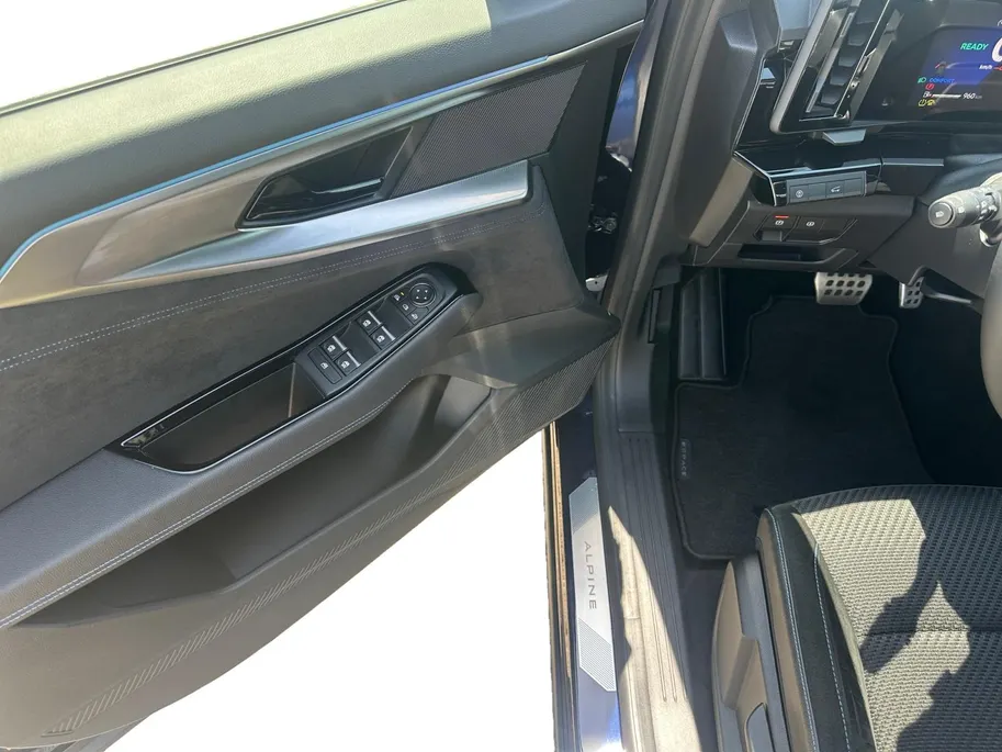 Renault Espace E-Tech full hybrid 200 esprit Alpine 5p. | Automaat | Apple Carplay & Android Auto | Head Up Display | Camera | Stuurverwarming | Apple Carplay & Android Auto | 12 Maanden BOVAG Garantie