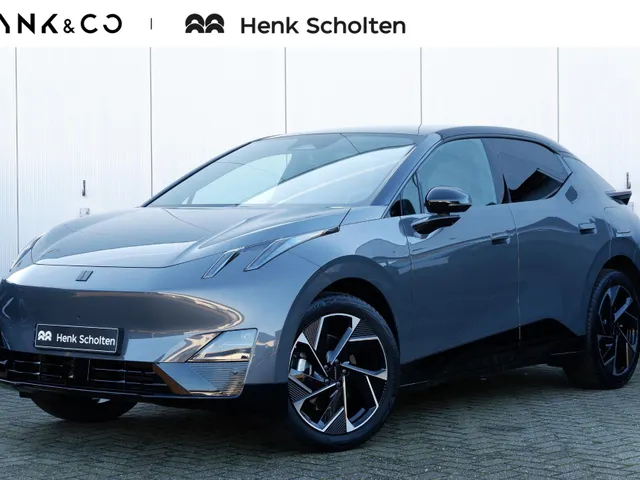 Lynk & Co 02
