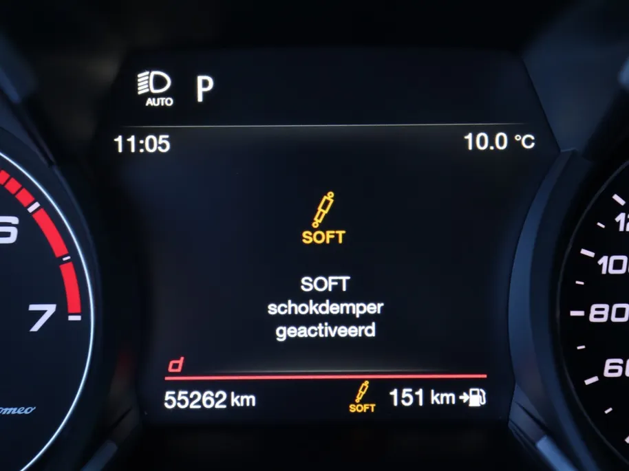 Alfa Romeo Stelvio 2.0 Turbo 280 PK AWD Veloce | Navi | Carplay | Driver | 20'