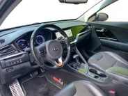 Kia Niro 1.6 GDi Hybrid DynamicPlusLine | Climate control | Navigatie | Parkeercamera | Trekhaak | Stoel en stuurverwarming | Keyless |