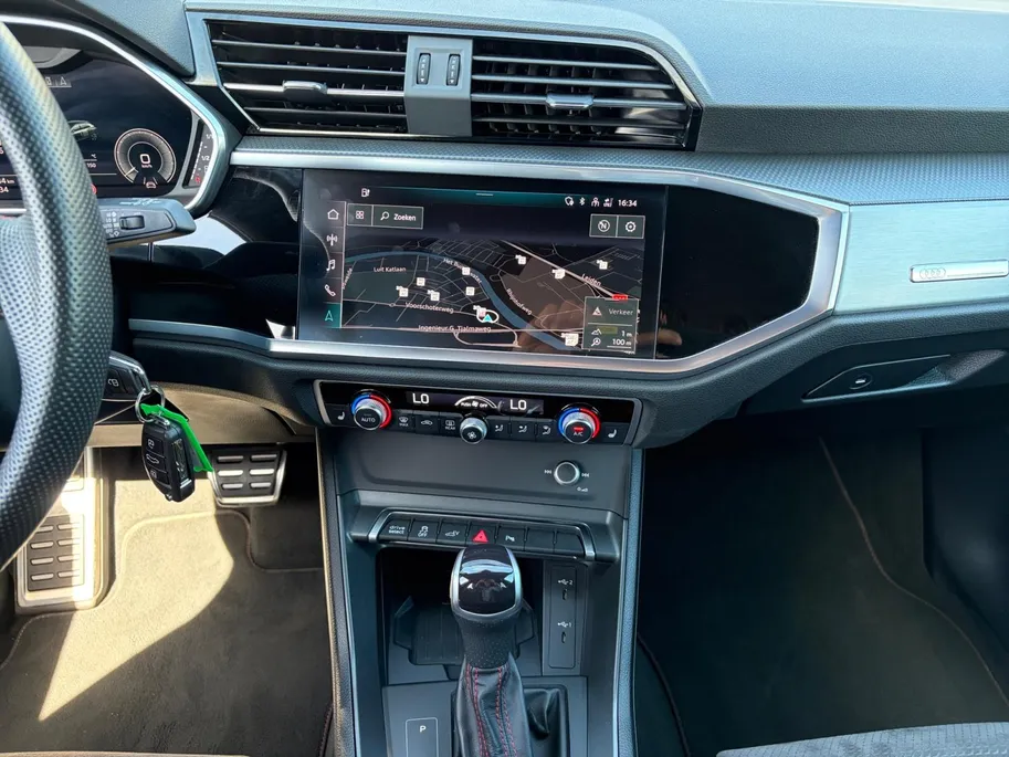 Audi Q3 45 TFSI e S edition *Automaat*Navi+360Camera*Climate Control*Virtual Cockpit*Sonos Audio*Elektrische achterklep*Zeer nette auto!