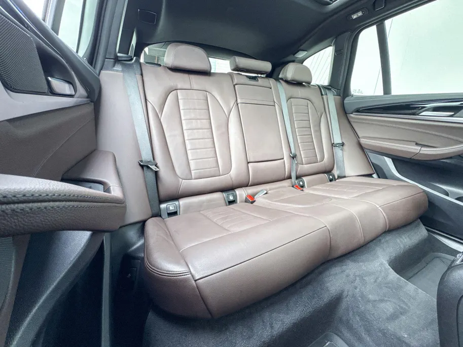 BMW iX3 High Executive