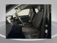 Volkswagen Tayron Life Edition 1.5 eHybrid 204 PK 6 versn. DSG · Achteruitrijcamera · Draadloze telefoonlader · Trekhaak inklapbaar, met elektrische ontgrendeling, incl. aanhangermanoeuvreerhulp Trailer Assist ·  Voorraad OUTLET · Prijs is inclusief inruilpremie · MEGA SAL