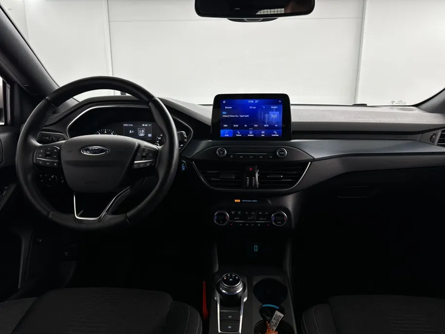 Ford Focus Wagon 1.5 EcoBoost Active Business Automaat | Panoramadak | 18'' L.M. Velgen | Elektrische Achterklep