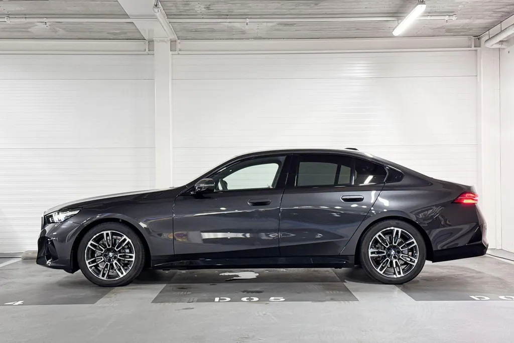 BMW 5 Serie Sedan 520i