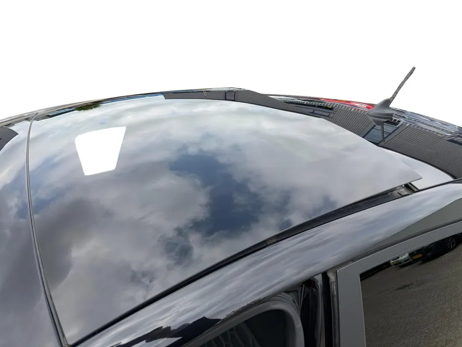 Ford Fiesta 1.0 EcoBoost Hybrid Vignale | Dealer onderhouden | NL auto | Adapt. cruise control | Pano dak | BLIS | Winter pack | Parkeersensoren voor en achter | Achteruitrijcamera | 17' lichtmetalen velgen | Bovag garantie |