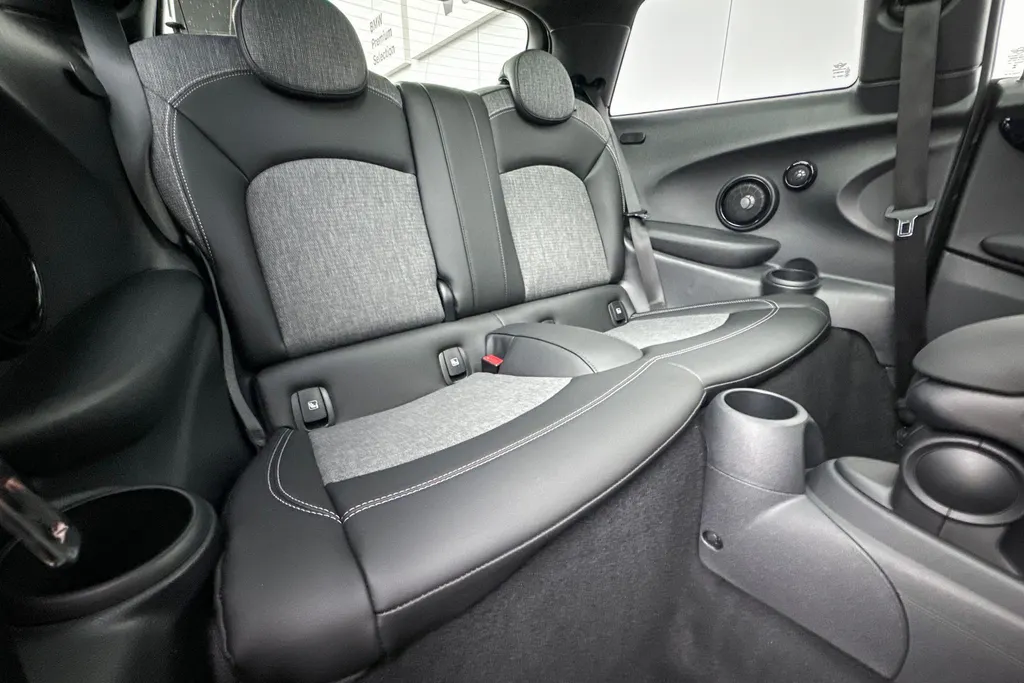 MINI Cooper 3-deurs Electric Yours