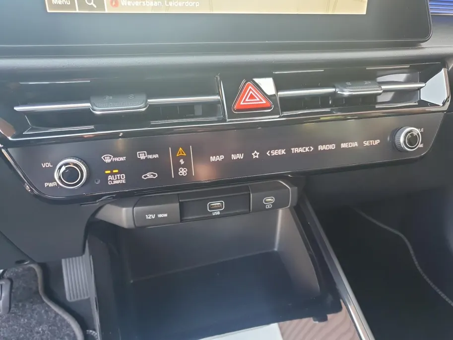 Kia Niro 1.6 GDi Hybrid DynamicLine | Navigatie | Camera | Adaptieve cruise control | Apple Carplay / Android Auto | Parkeersensoren voor en achter | Verbruik 1 op 20!
