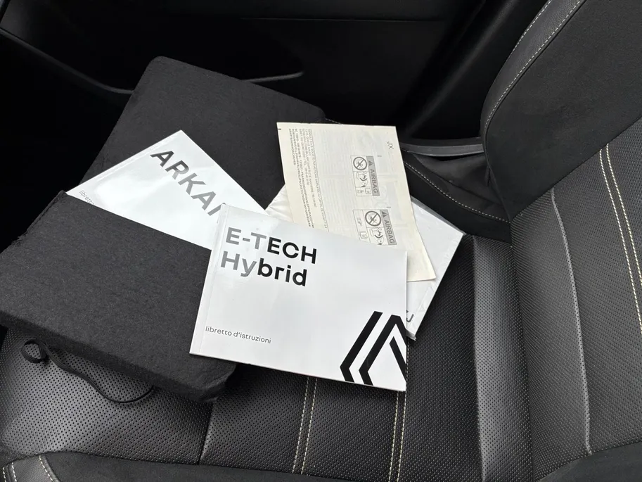 Renault Arkana 1.6 E-Tech Hybrid 145 R.S. Line | Carplay | Camera | Adaptive Cruise Control | Climate Control | Leder en Alcantara