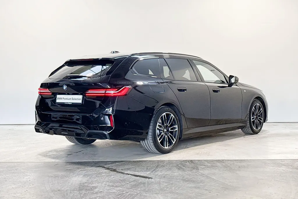 BMW 5 Serie Touring 530e Innovation Pack M Sportpakket