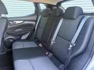 Nissan QASHQAI 1.6 Acenta | LM Velgen | Navi | Camera | Cruise | Trekhaak | ECC