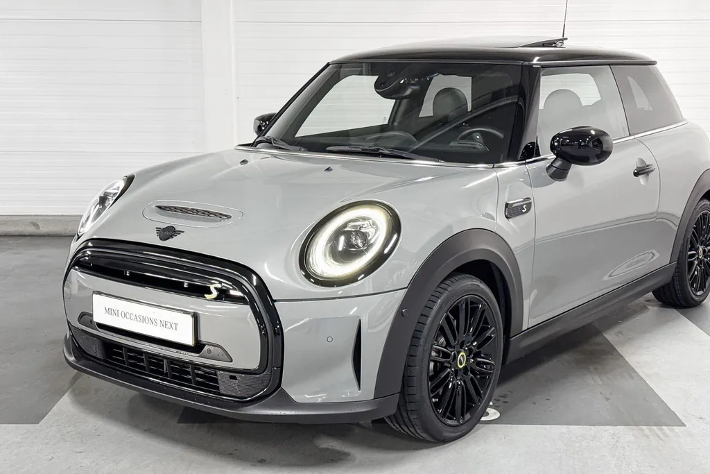 MINI Cooper 3-deurs Electric MINI Yours