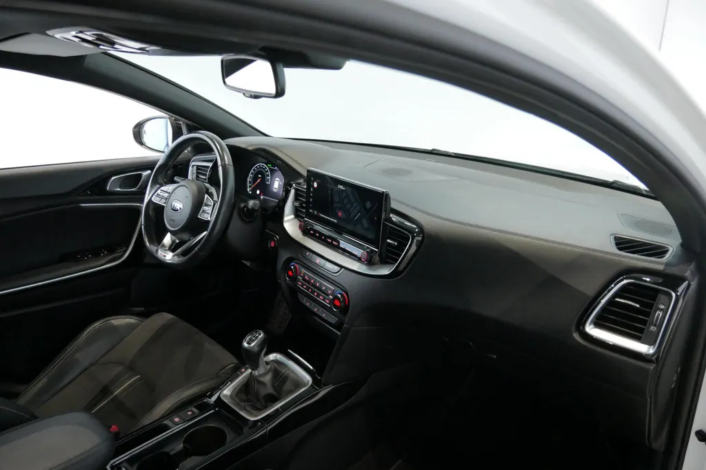 Kia ProCeed 1.0 T-GDI GT-PlusLine *Navi+Camera*Schuif/Kanteldak*Climate*JBL Audio*Memory Stoelen*Vol opties!