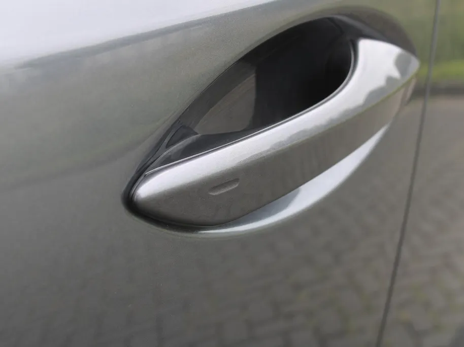 Lexus NX 300h AWD Sport Edition | Luxury + Safety Pack | Stuur-/stoelverwarming | Schuif-/kantel dak | Draadloze lader | 18' LM | Camera | Cruise adapt. |