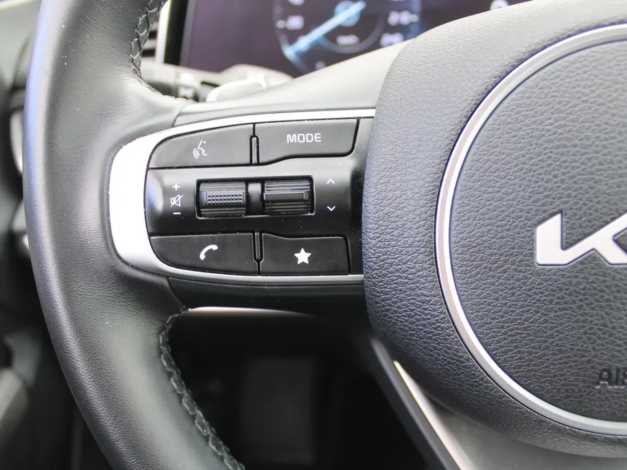 Kia Sportage 1.6 T-GDi Hybrid DynamicLine | Camera | Cruise adapt. | Navi | 17' LM | Clima v+a | LED | Apple Carplay/Android Auto |