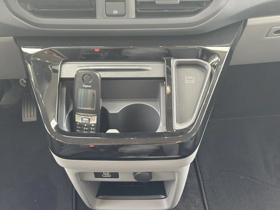 Ford Transit Custom 320 2.0 TDCI L1H1 Sport DC AWD | trekhaak | dubbele elektrische schuifdeuren | 360 camera