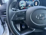 Hyundai Bayon 1.0 T-GDI Comfort 100PK | Navigatie | Apple Carplay & Android Auto | Achteruitrijcamera | Cruise control | Parkeersensoren achter | Lichtmetalen velgen |
