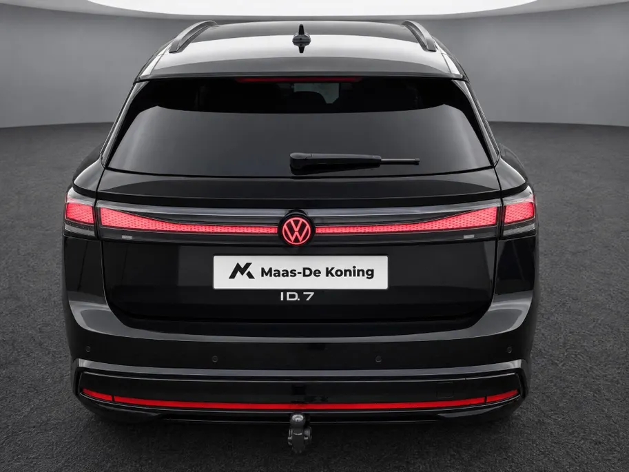 Volkswagen ID.7 Tourer Pro 77 kWh 210kW/286PK · Trekhaak · 360°Camera · Stoel- stuur- & voorruitverwarming · Garantie t/m 16-10-2027