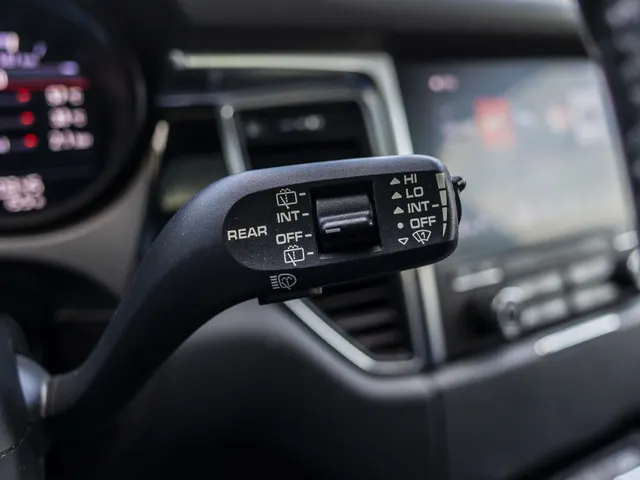 Porsche Macan NL geleverd 2.0