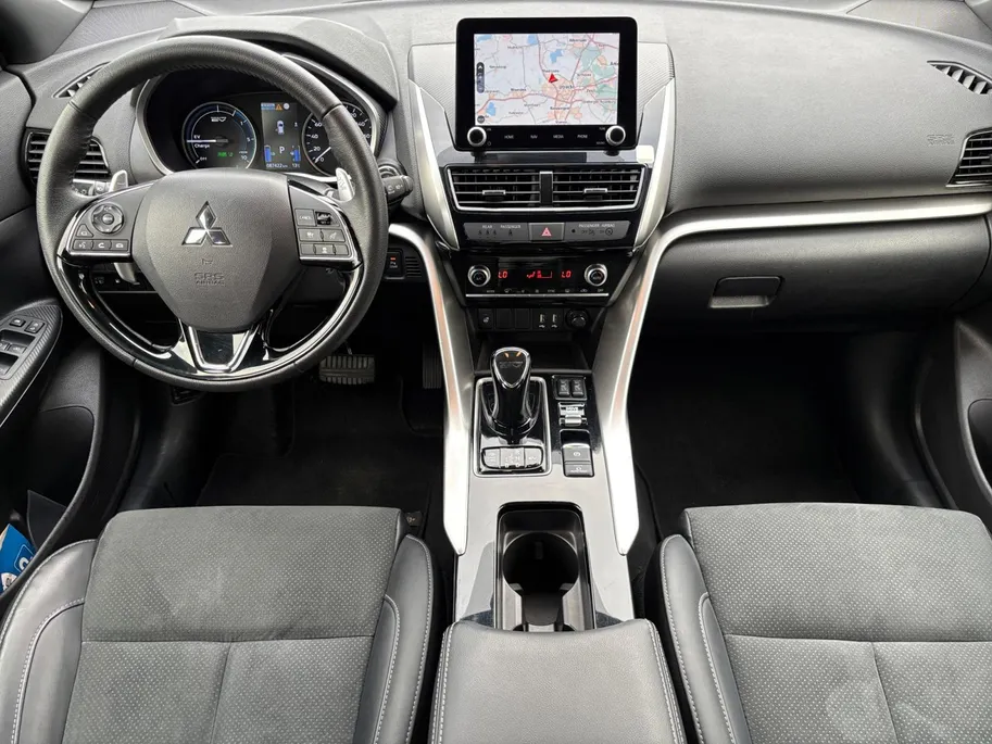 Mitsubishi Eclipse Cross 2.4 PHEV Executive | GARANTIE 2031 | 360 CAMERA | STOELVERWARMING | APPLE CARPLAY / ANDROID AUTO |