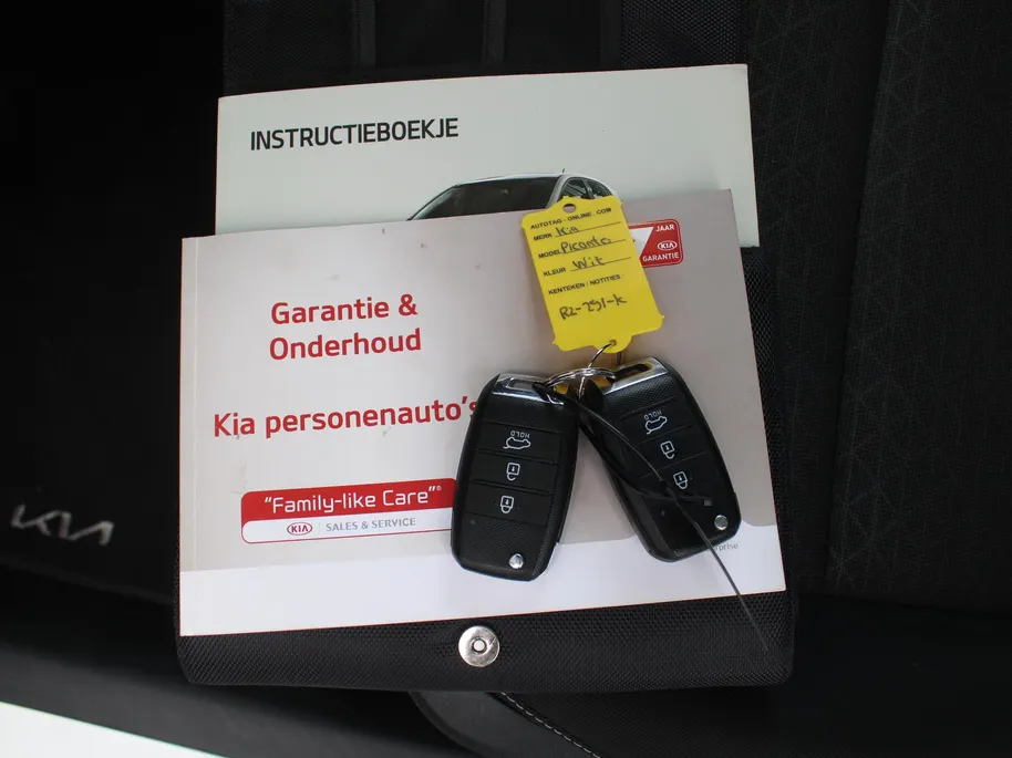 Kia Picanto 1.0 CVVT ComfortLine Navigator | Camera | Navi | Airco | Dealeronderhouden | Apple CarPlay/Android Auto | All seasons |