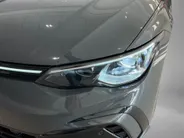 Volkswagen Golf 1.5eTSI/150PK DSG R-Line · Navigatie · Camera + Parkeersensoren · Apple/Android Car Play · 18'' Velgen ·
