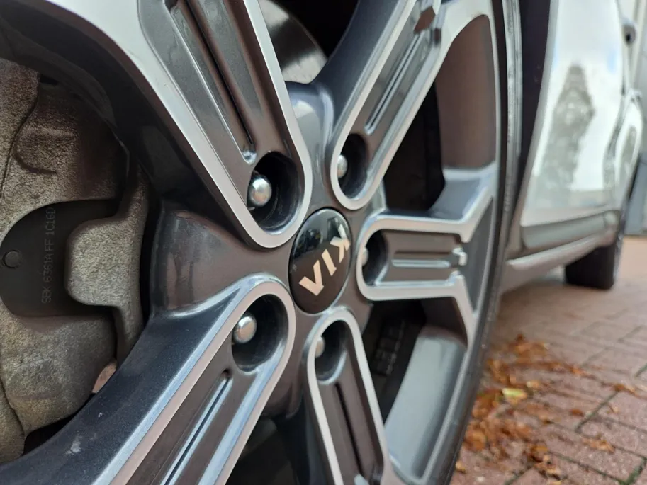Kia XCeed 1.6i PHEV ExecutiveLine 1e Eigenaar | Dealer Onderhouden | Meest luxe uitvoering | Fabrieksgarantie | Stoelverwarming en Ventilatie | Carplay & Android | Camera | Dodehoek Detectie | Leder | Cruise Control Adaptief | Panorama Dak |