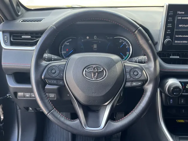 Toyota RAV4 2.5 Plug-in Style Bi-Tone | 360 Camera | Trekhaak 1500KG trekgewicht