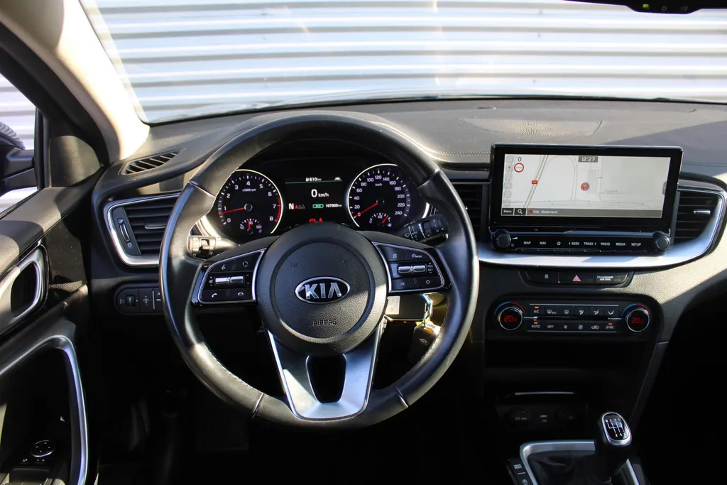 Kia XCeed 1.5 T-GDI MHEV DynamicLine | Airco | Navi | Cruise | Camera | 18' LM |