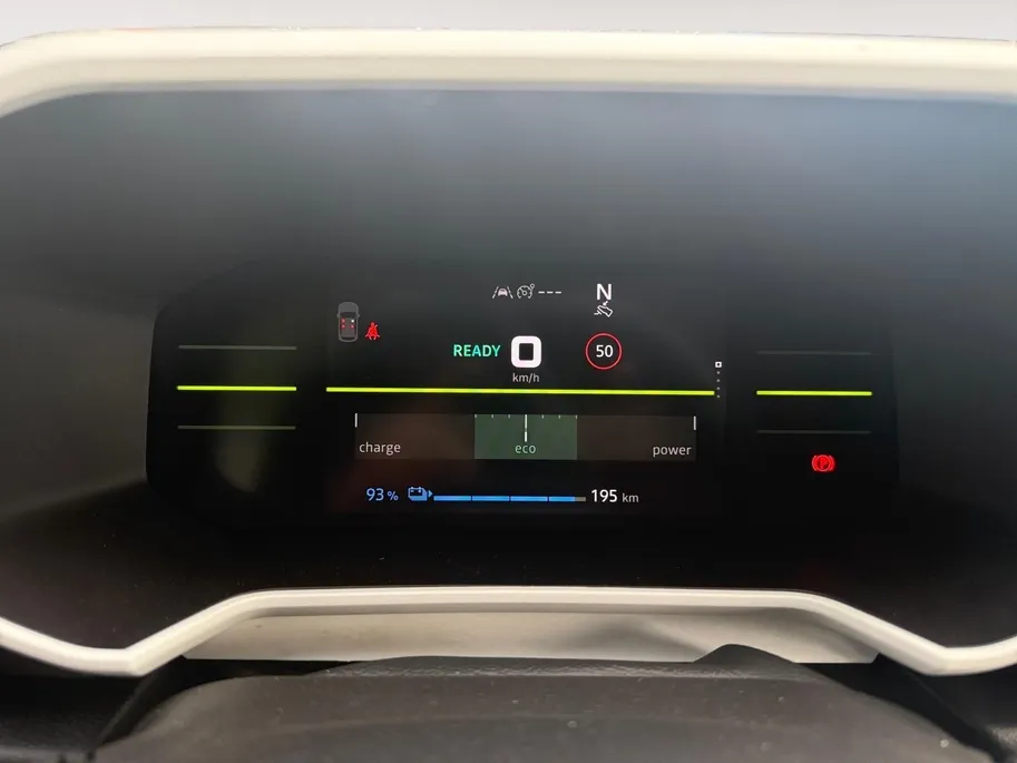Dacia Spring Extreme 65 26.8 kWh AUTOMAAT AIRCO CAMERA CRUISE CONTROLE APPLE CARPLAY ANDROID AUTO ZEER MOOIE AUTO DEMONSTRATIEAUTO VRAAG NAAR DE KMSTAND