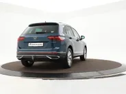 Volkswagen Tiguan 1.4 TSI 245pk DSG eHybrid Elegance · Inklap. Trekhaak · Dodehoeksensor · Matrix LED · Stuur- & Stoelverwarming · Parkeer Assistent · ACC ·