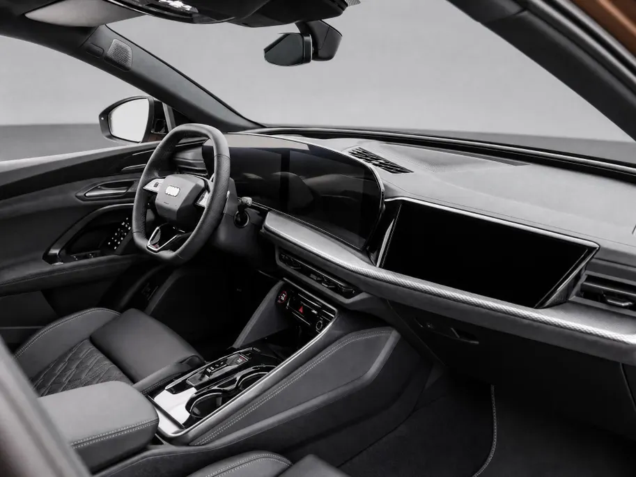 Audi Q5 e-hybrid quattro S edition Competition 367 PK · Tech pro · 20' LM Velgen · Glazen panoramadak · B&O Premium 3D