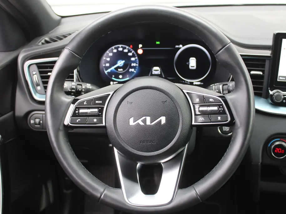 Kia Ceed Sportswagon 1.0 T-GDi MHEV Design Edition | Stuur-/stoelverwarming | Cruise adapt. | Camera | 16' LM | Dodehoekdetectie | JBL audio | LED |