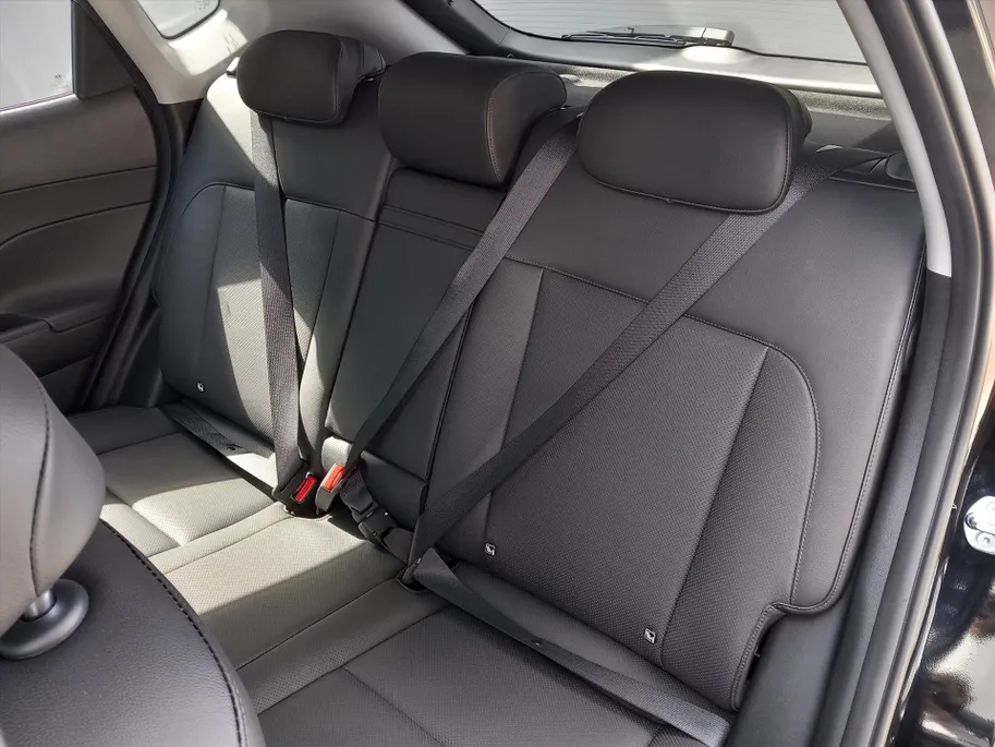 Hyundai Kona 1.6 HEV 138pk DCT Premium / Voorraad deal