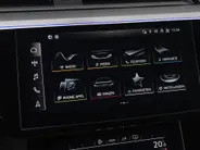 Audi e-tron 55 408pk Quattro S edition 95 kWh · SOH 93,8% · Panoramadak · 360 Camera · Elek. Bestuurdersstoel · Apple/Android Car Play · 22'' Inch ·