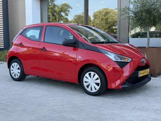 Toyota Aygo 1.0 VVT-i x-fun