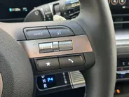 Hyundai Kona 64,8 kWh 204pk Pure Edition + Comfort Pack / DIRECT LEVERBAAR! / Demonstratieauto / 19' velgen!